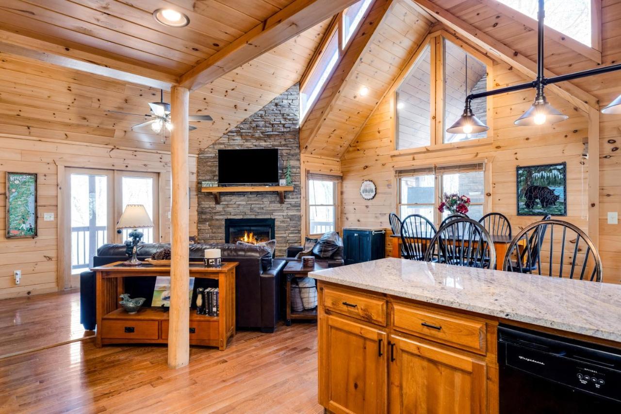 Blue Ridge Bear Bungalow Eksteriør billede